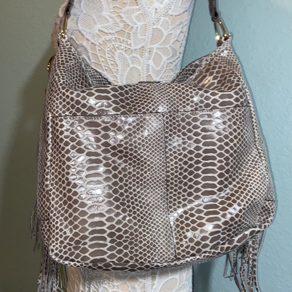 Nwot G.I.L.I.  100% Leather Large  hobo Snakeskin Fringe Bag - Picture 9 of 16